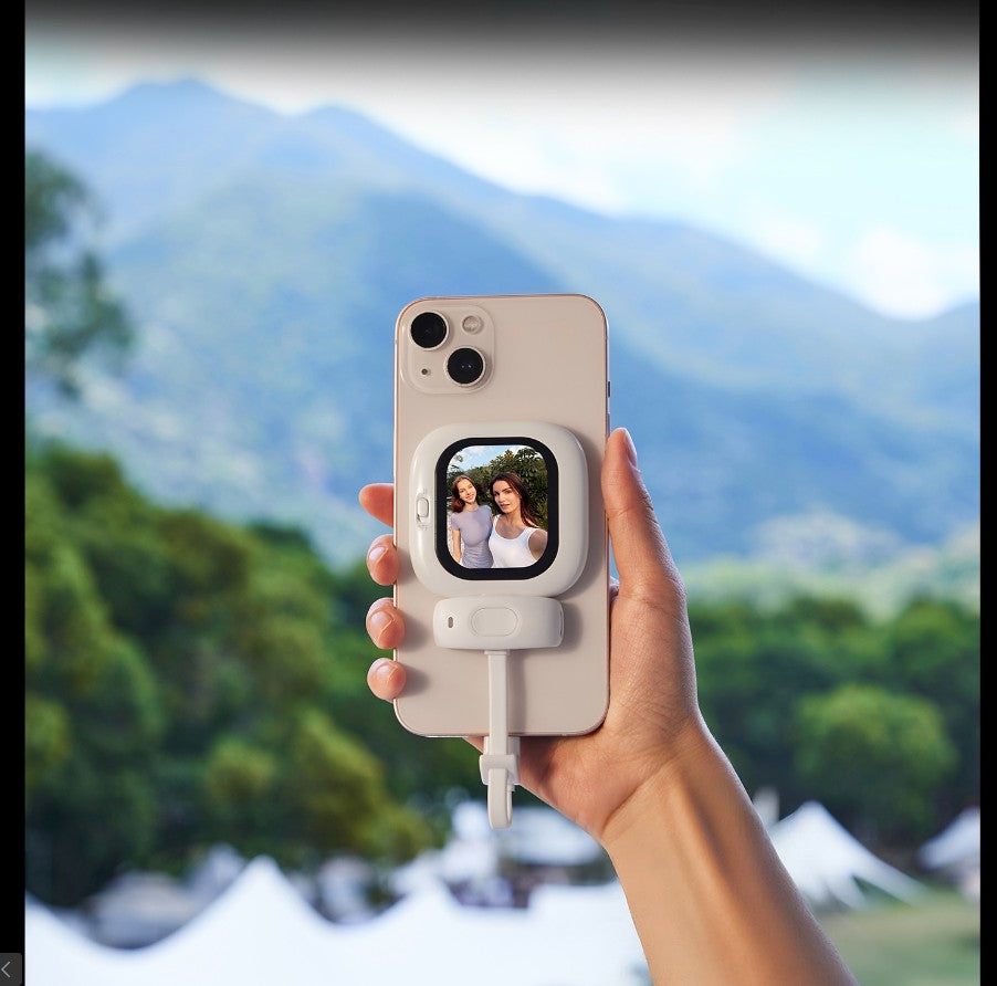 Outdoor Magnetic Selfie Display variety store
