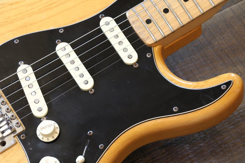 1975 Fender Stratocaster Electric Guitar with a Natural Finish Variety shop